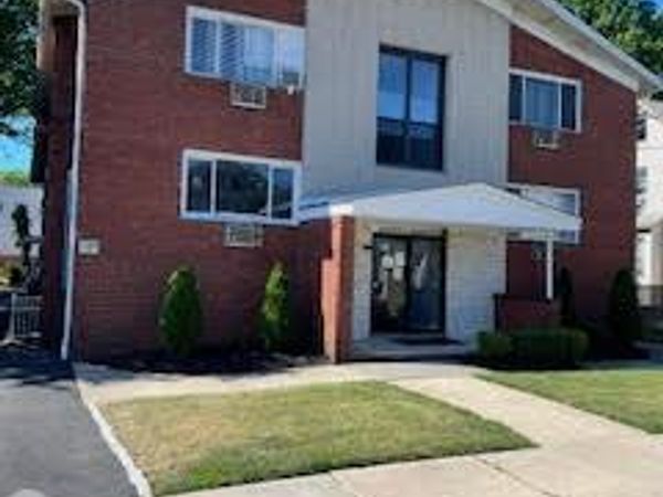 117 W 3 Avenue , Roselle, NJ 07203
