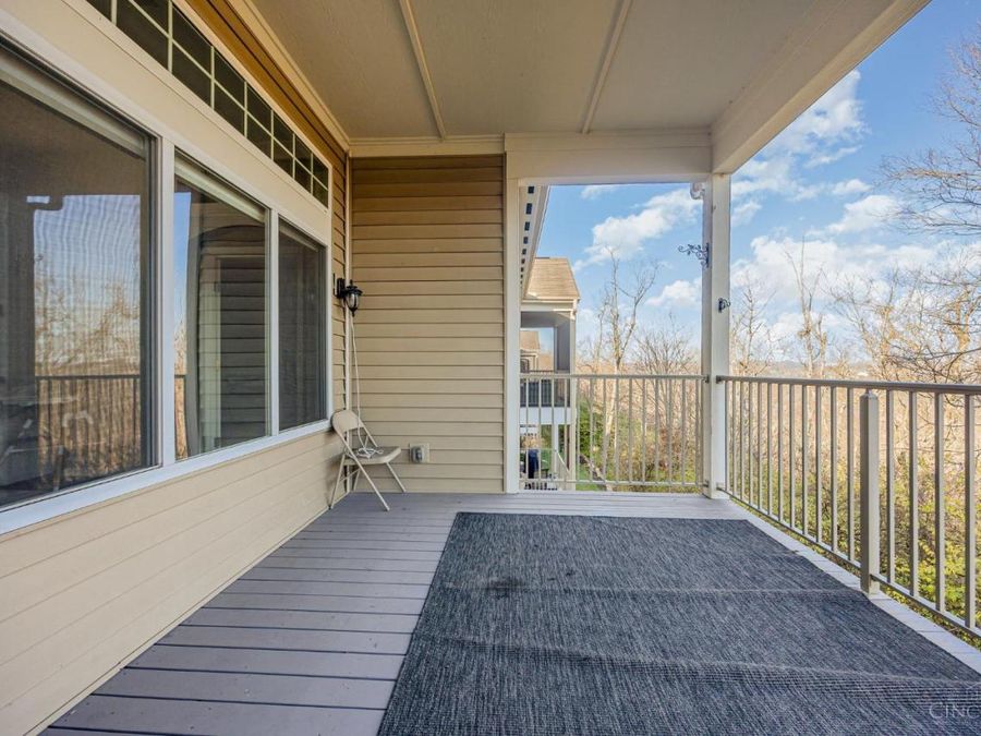 8060 Bridge Point Drive, Unit 7-302, Green Township, OH 45248 Photo 20
