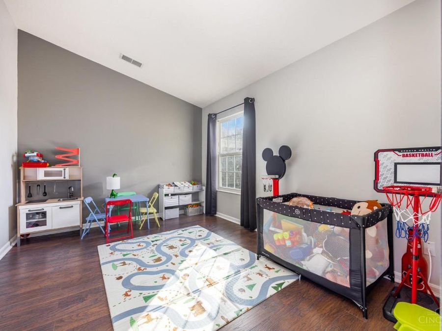 8060 Bridge Point Drive, Unit 7-302, Green Township, OH 45248 Photo 7
