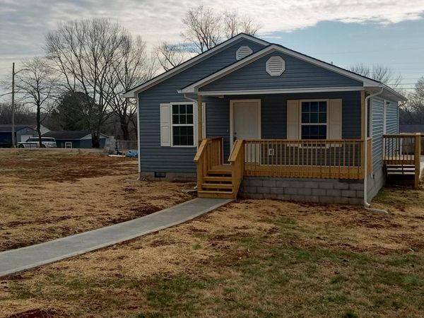 2740 Carson Ave, Knoxville, TN 37917