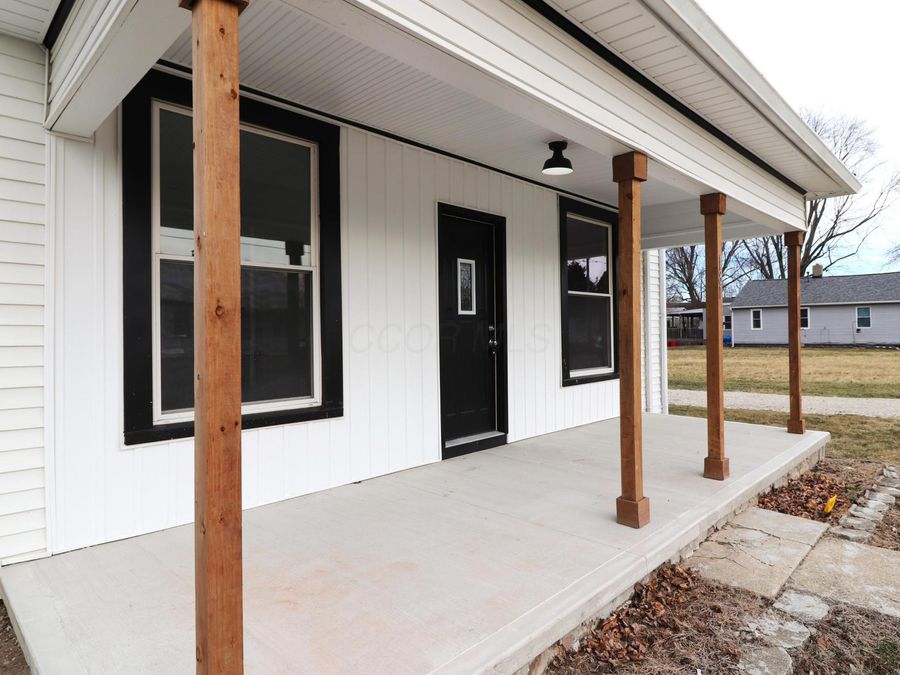 181 Mound Street , London, OH 43140 Photo 1