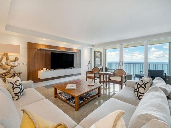 881 Ocean Dr , Unit 26B, Key Biscayne, FL 33149