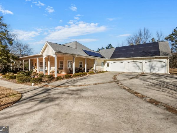 114 Shady Cove, Byron, GA 31008