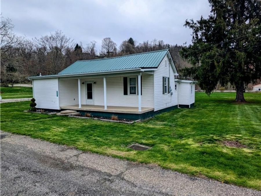 49851 Main Street , Saint Clairsville, OH 43950 Photo 1