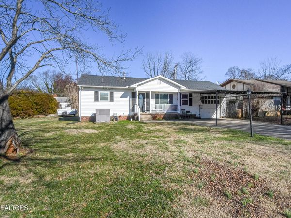 2620 Marshall St, Maryville, TN 37804