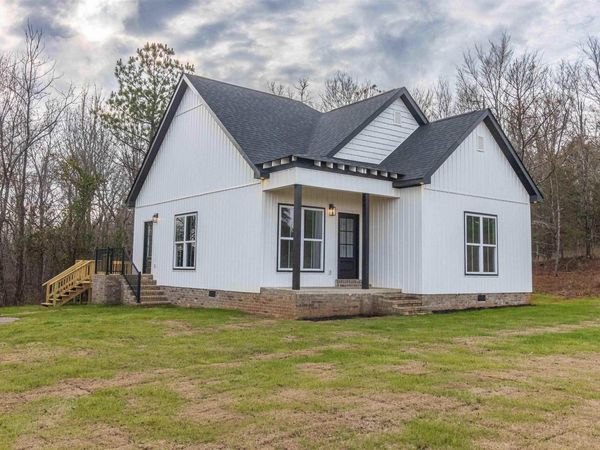 775 AIRPORT RD, Selmer, TN 38375