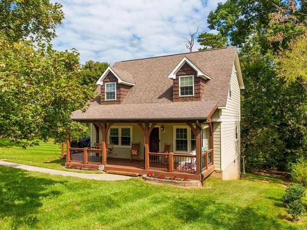 8719 Pleasant Hill Road, Knoxville, TN 37924