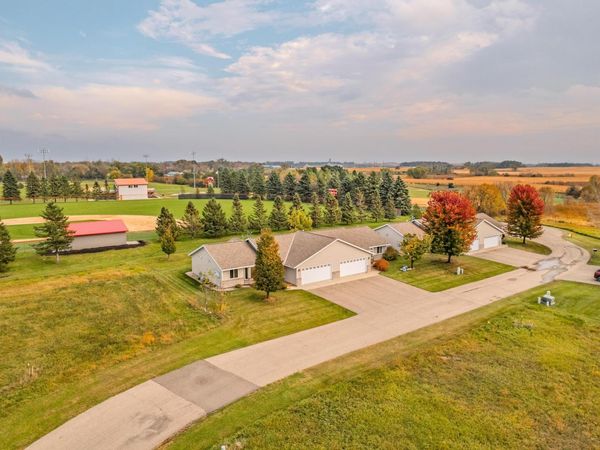 617 6th Avenue W, Osakis, MN 56360