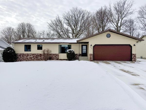 402 E 14th Street , Fergus Falls, MN 56537
