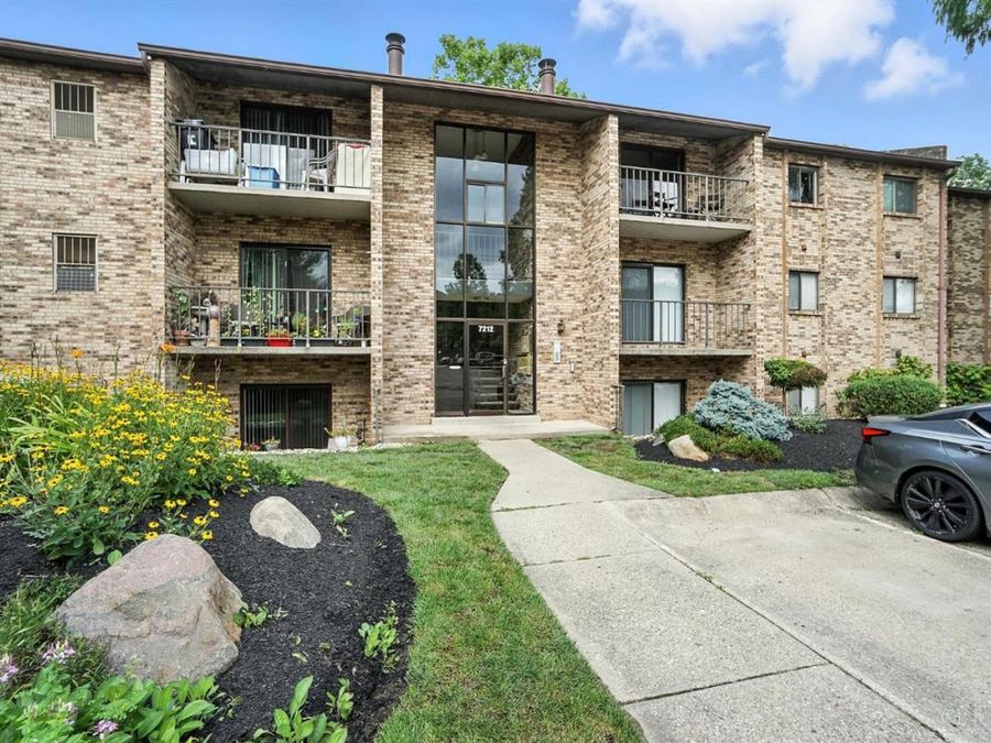 7212 Creekview Drive, Unit 6, Colerain Township, OH 45247 Photo 4