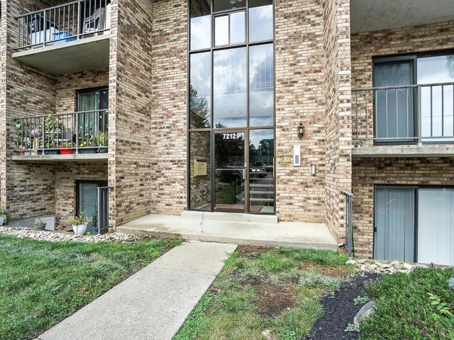 7212 Creekview Drive, Unit 6, Colerain Township, OH 45247 Photo 5