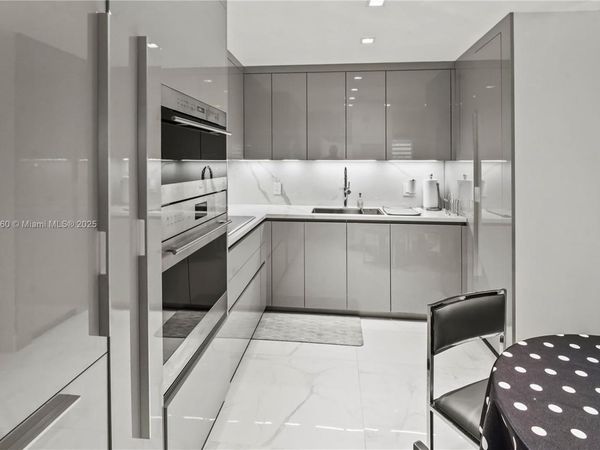 8877 Collins Ave , Unit 705, Surfside, FL 33154