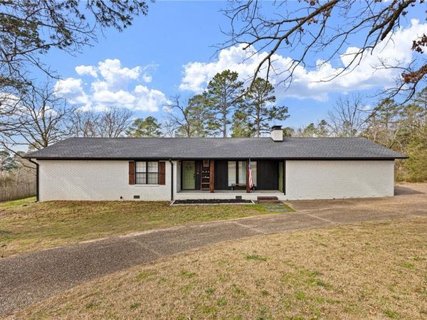 104 Mooncrest Way , Russellville, AR 72802