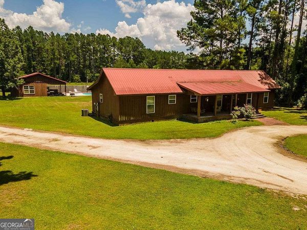 254 Coffee County Club Road, Hortense, GA 31543