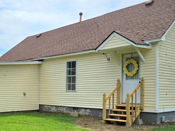 1520 S Peninsula Drive W, Cleveland, OK 74020