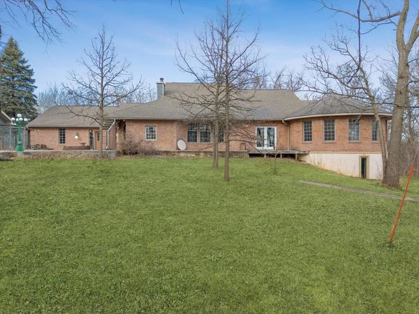 315 N 9th Street , Clinton, IA 52372