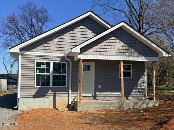 207 Andy Carr Ave, Alcoa, TN 37701