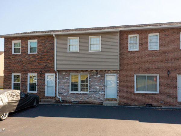 3539 Netherland Inn Road, Unit 11, Kingsport, TN 37660