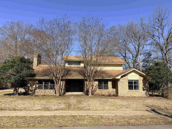 415 Lincoln St E , Hamburg, AR 71646