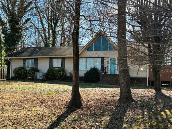 2428 Highway 30 , Etowah 37331