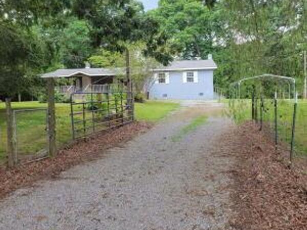 165 Standerford Road , Graysville, TN 37338