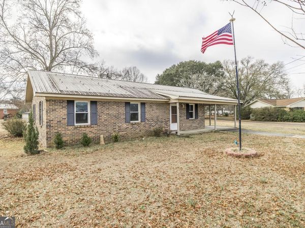 132 McVay Drive, Cochran, GA 31014