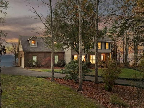 141 Brow Lake Road, Lookout Mountain, GA 30750