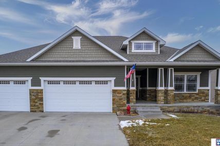 9249 Fairbanks Court , Lincoln, NE 68516