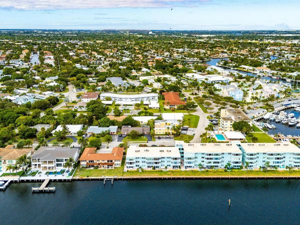 2758 NE 30th Avenue, Unit 3A, Lighthouse Point, FL 33064