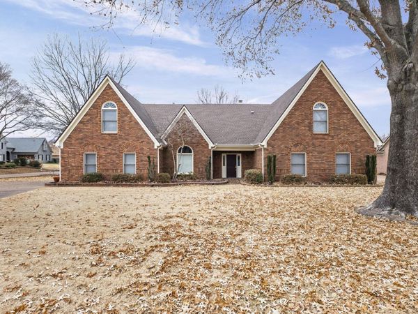 3339 PEMBROKE ELLIS CV, Bartlett, TN 38133