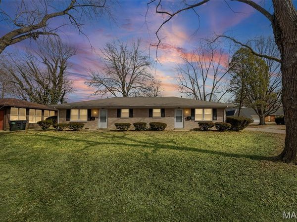 1242 Express Drive , Belleville, IL 62223
