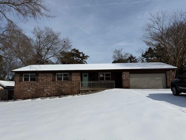 2900 N Frankfort Avenue , Russellville, AR 72802