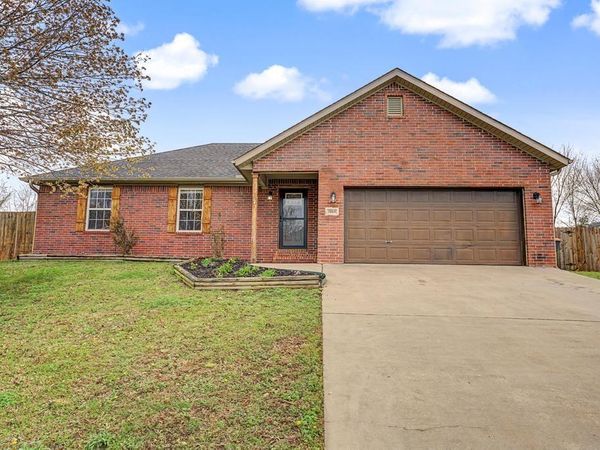 1354 Laurie Lane , Elkins, AR 72727