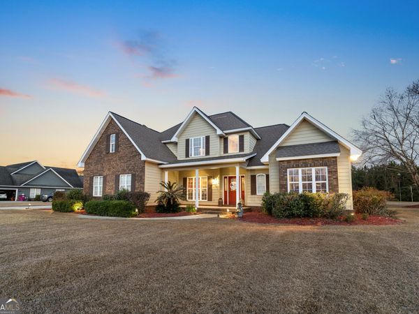 6112 Cottonwood Lane, Blackshear, GA 31516