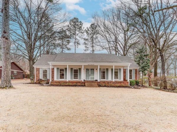 6699 GARDEN OAKS DR, Memphis, TN 38120