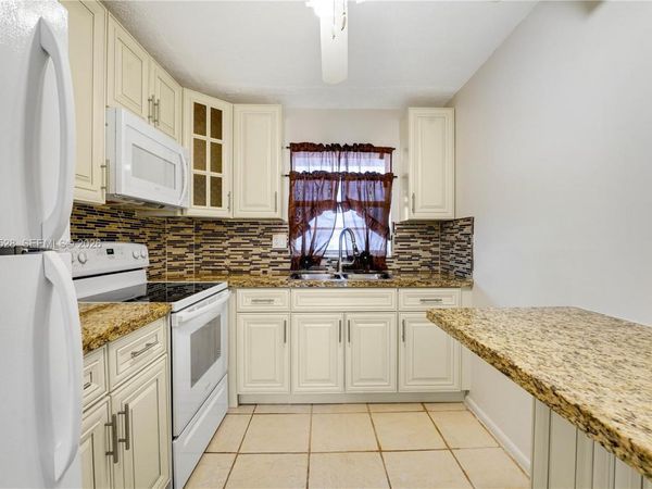 1200 Tallwood Ave , Unit 308, Hollywood, FL 33021