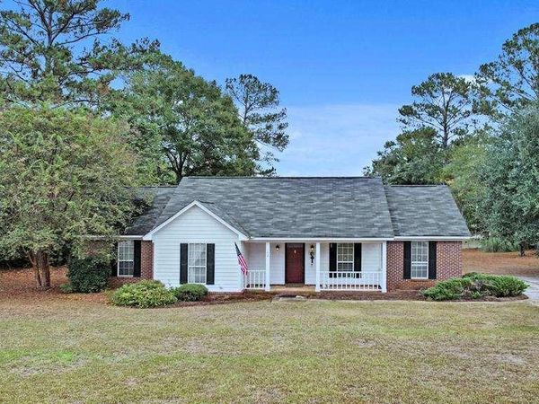 142 Cuaneta Drive, Leesburg, GA 31763