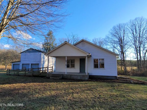 2316 Poe Rd, Soddy-Daisy, TN 37379