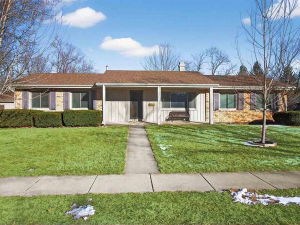610 Arbor Drive, Iowa City, IA 52245