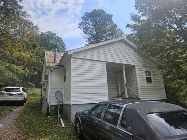 850 DEFEATED CREEK RD , Centerville, TN 37033