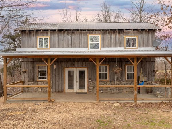 4561 Mayberry Prong Rd , Linden, TN 37096