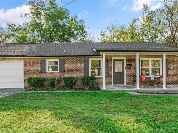 206 Bunker Lane , Oak Ridge, TN 37830