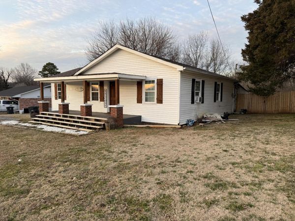 300 Million Street , Athens, TN 37303