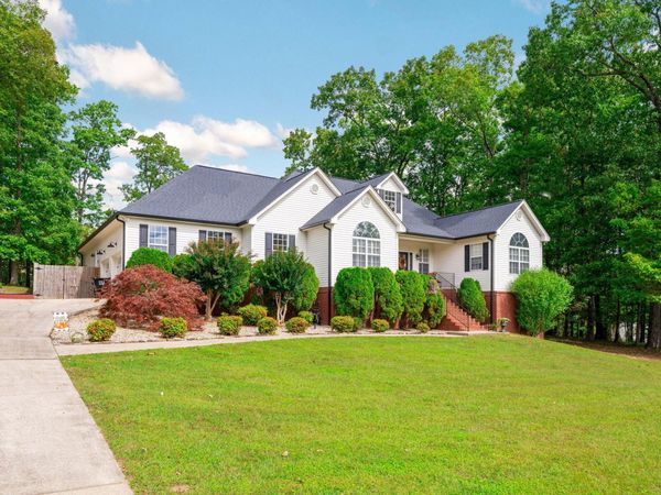 377 Windy Hollow Lane , Soddy Daisy, TN 37379