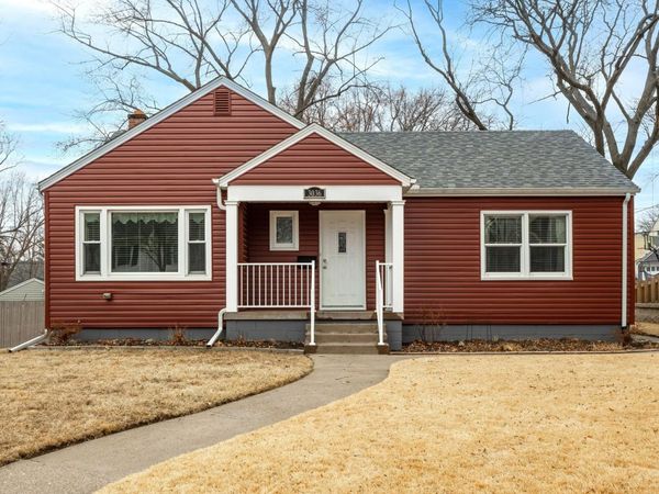3036 Tremont Avenue, Davenport, IA 52803