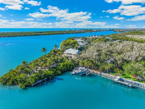 55 SPYGLASS ALLEY , PLACIDA, FL 33946