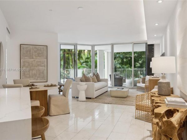 715 Crandon Blvd , Unit 206, Key Biscayne, FL 33149