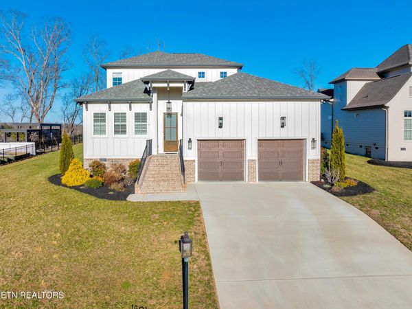 1801 River Breeze Drive, Soddy-Daisy, TN 37379