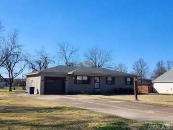 213 Riverside W , Marked Tree, AR 72365