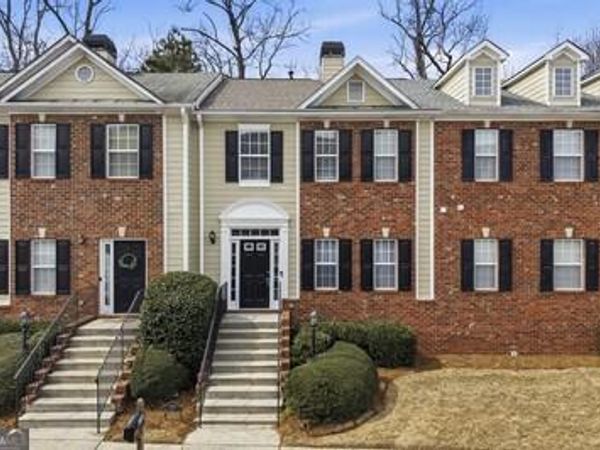 5990 Eagle Tiff Lane, Sugar Hill, GA 30518